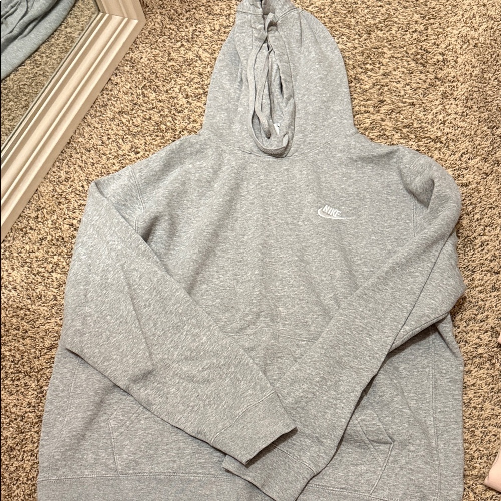 Nike Men's Light Gray Hoodie